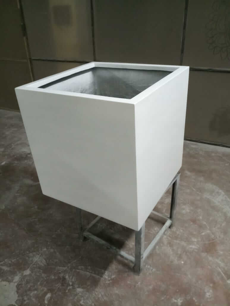 Ribbed Planter , H-600mm, D-600mm
